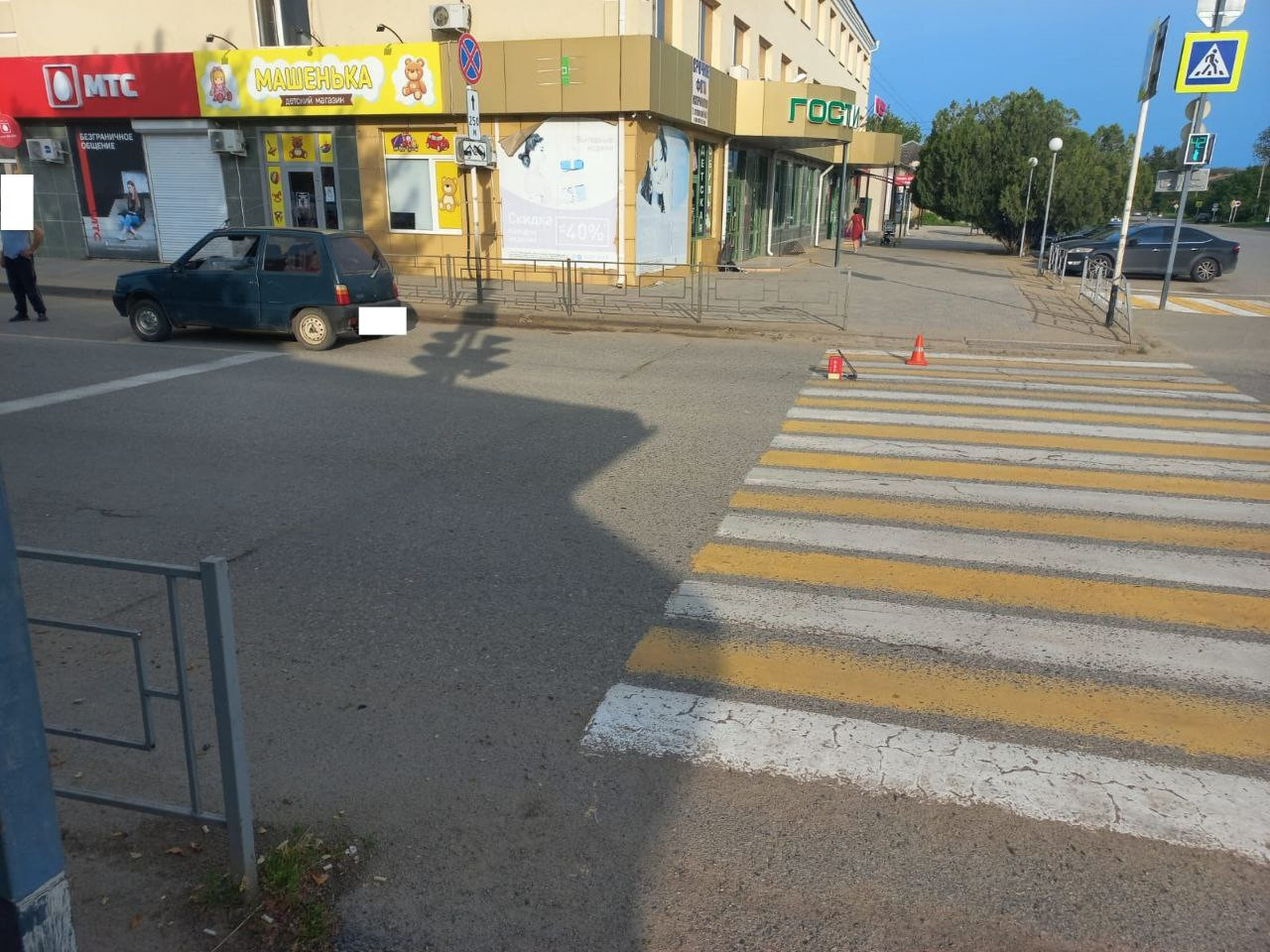 В селе Красногвардейском невнимательный водитель сбил подростка на пешеходном переходе
