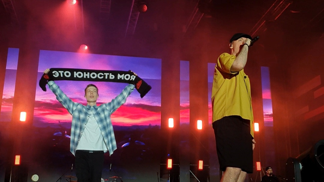 Песням группы Dabro подпевали зрители на финальном концерте Российской школьной весны в Ставрополе