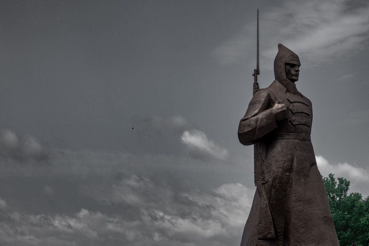 Ливень, град и грозы в Ставропольском крае: как вести себя при штормовых предупреждениях?
