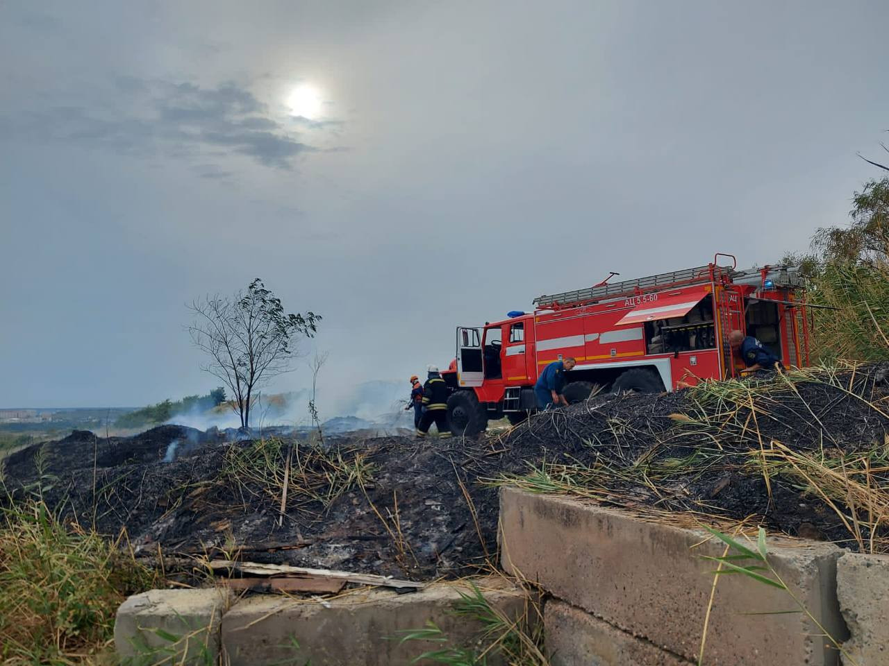 За сутки на Ставрополье вспыхнуло 37 пожаров | 04.09.2023 | Ставрополь -  БезФормата