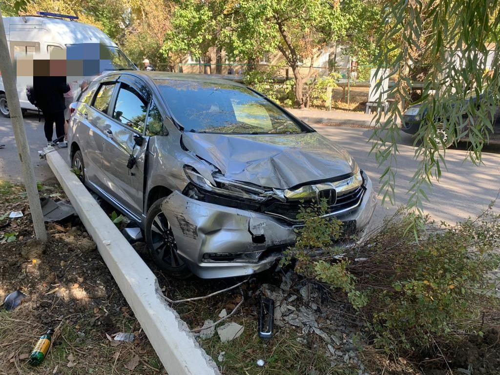 Пьяный водитель сбил двух школьниц на тротуаре в Минводах | 14.10.2023 |  Ставрополь - БезФормата