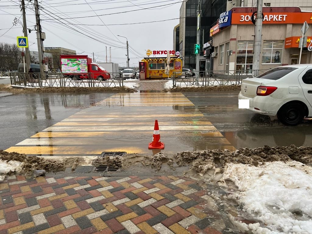 В Ставрополе невнимательный водитель сбил пенсионерку на пешеходном  переходе | 19.12.2023 | Ставрополь - БезФормата