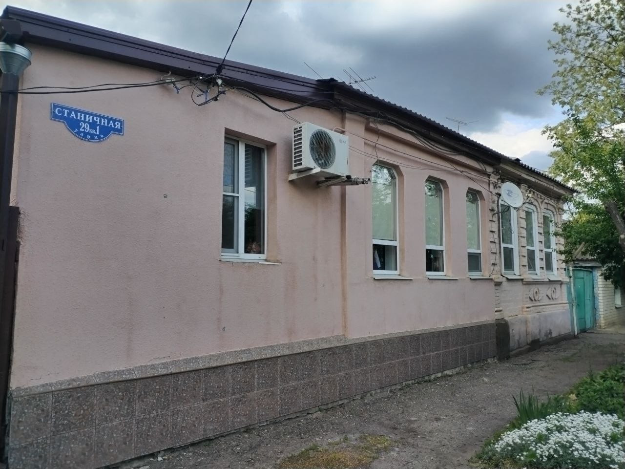 Снести за свой счет: три дома на ул. Станичной в Ставрополе признали аварийными