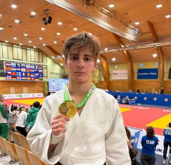 Ставропольский спортсмен взял Кубок Европы по дзюдо среди кадет Ставропольский спортсмен взял Кубок Европы по дзюдо среди кадет