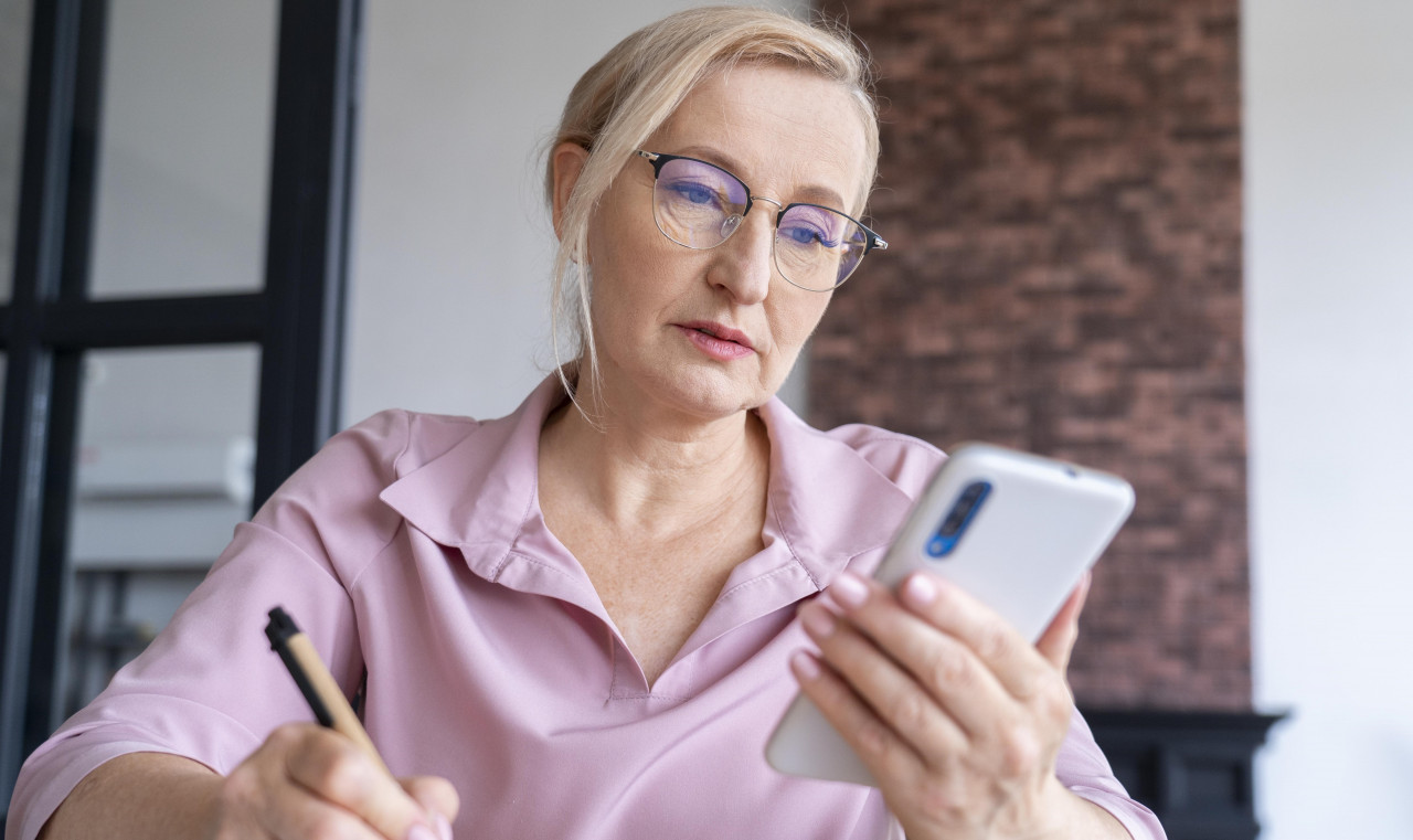 Россияне всё активнее используют искусственный интеллект Россияне всё активнее используют искусственный интеллект