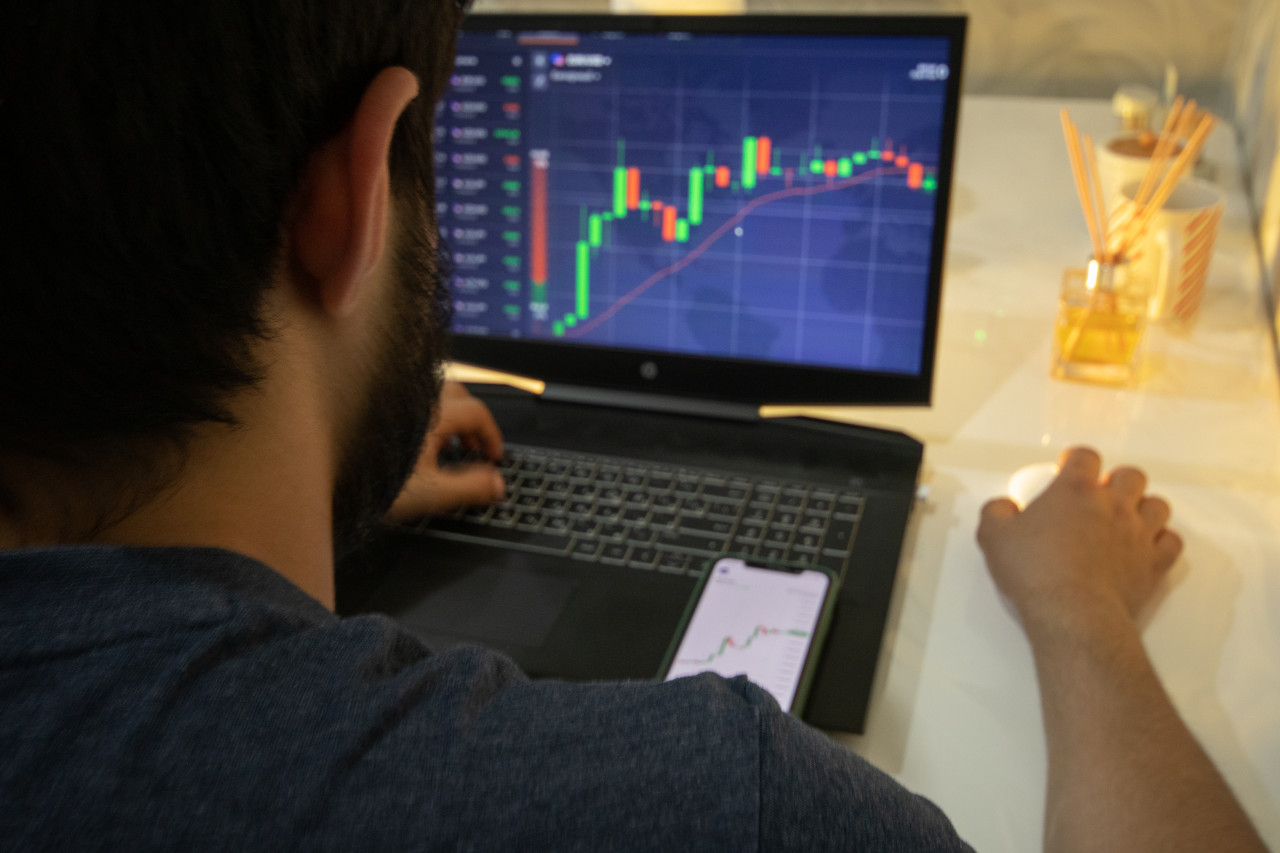 Стало известно, как мошенники используют взломанные мессенджеры Стало известно, как мошенники используют взломанные мессенджеры