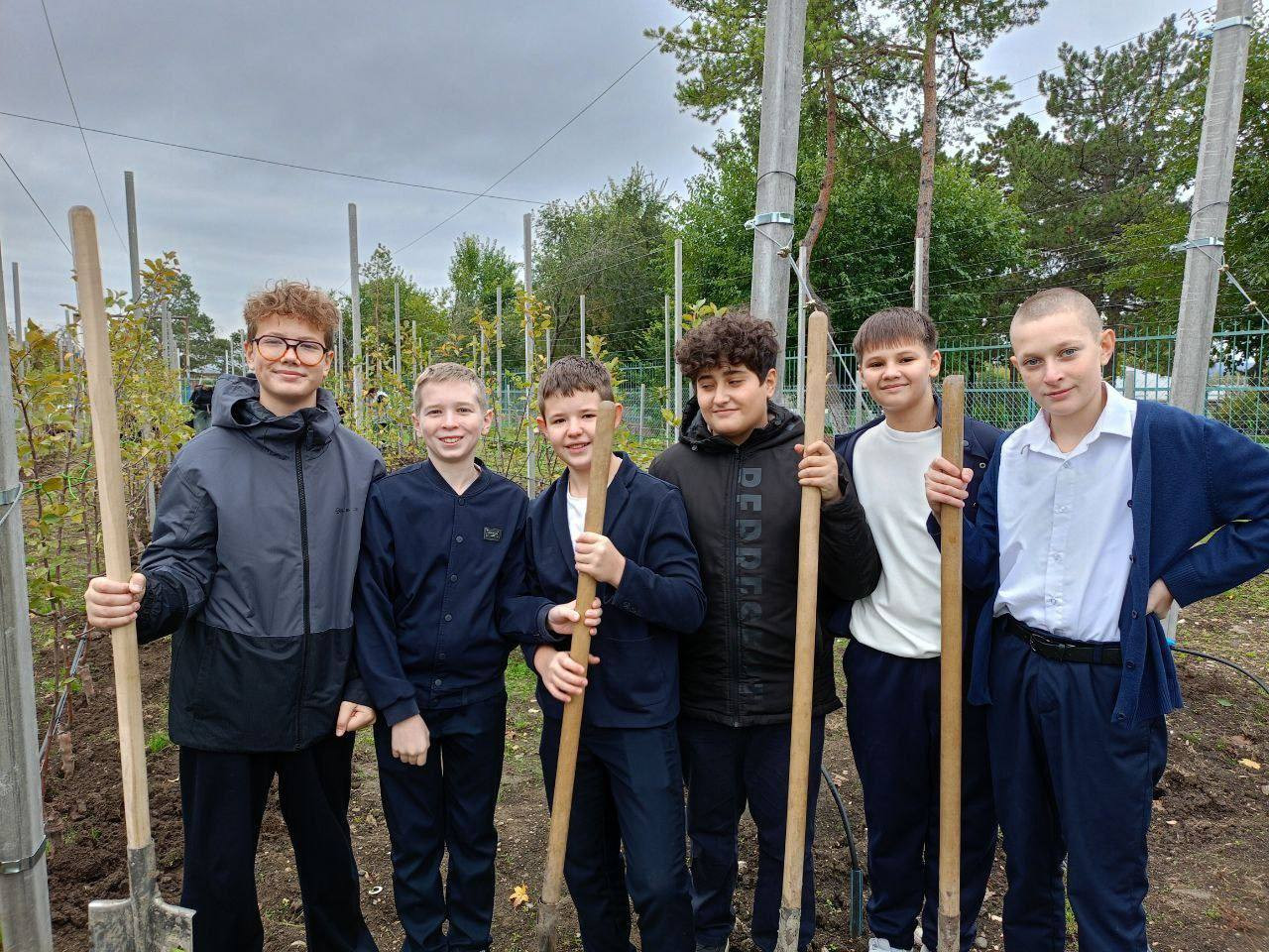 В Пятигорске заложили первый в городе суперинтенсивный сад