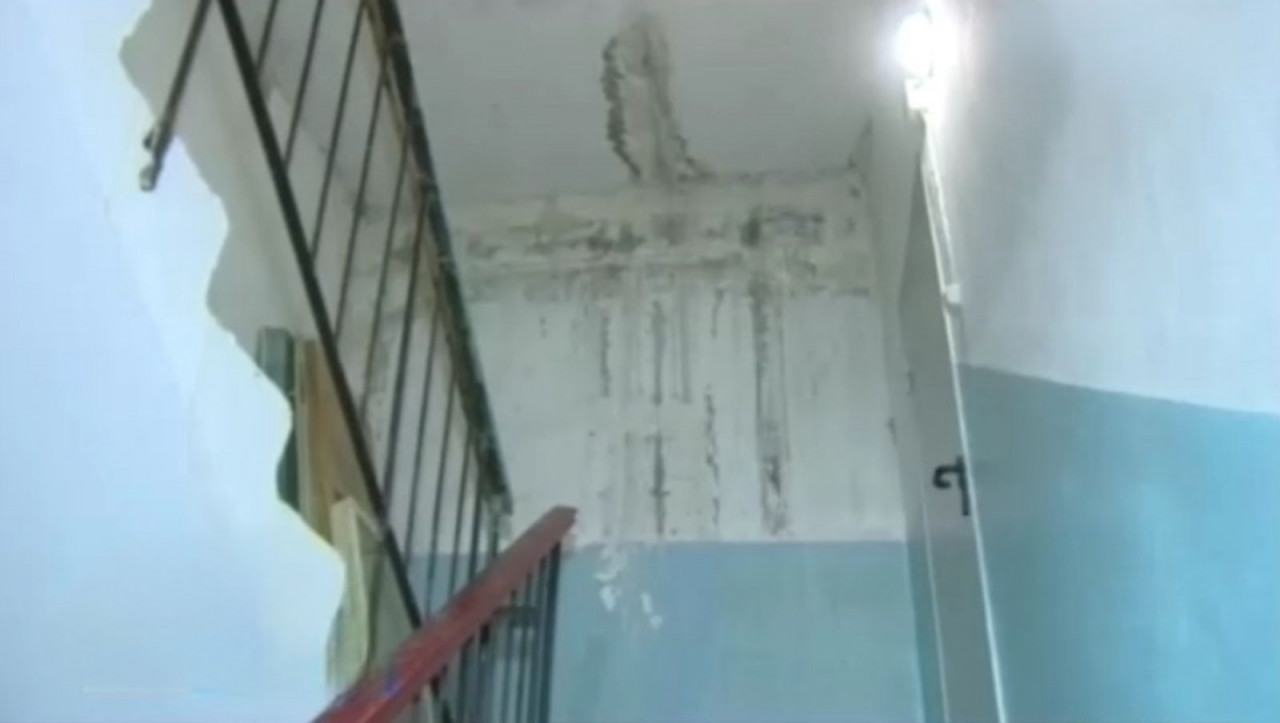 В Ставрополе проверяют информацию о протекающей крыше дома на ул. Пирогова