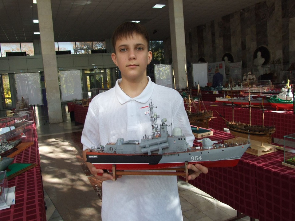 Юные судомоделисты покорили чемпионат России на дебютных соревнованиях Юные судомоделисты покорили чемпионат России на дебютных соревнованиях