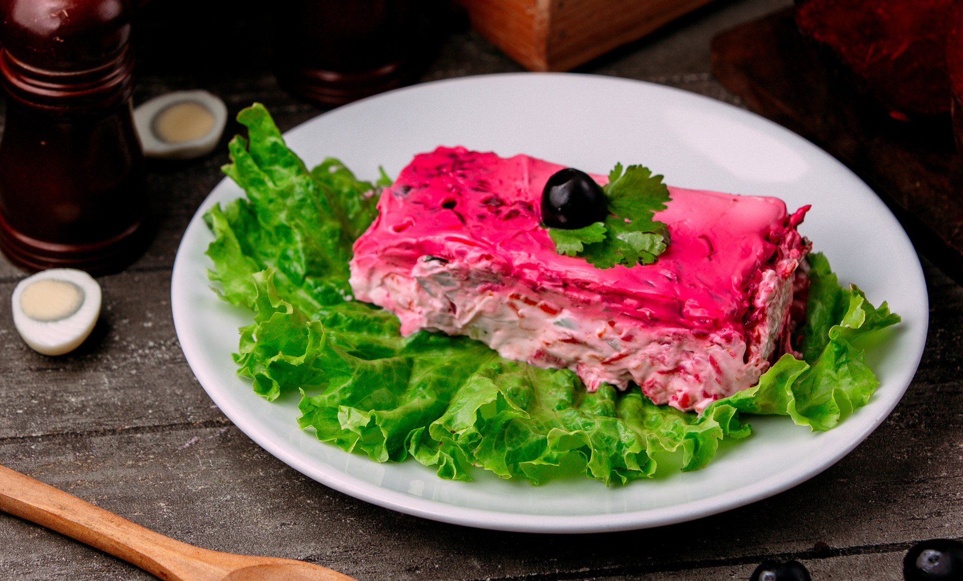 Приготовление салата «Сельдь под шубой» обойдется дороже в 2025 году Приготовление салата «Сельдь под шубой» обойдется дороже в 2025 году