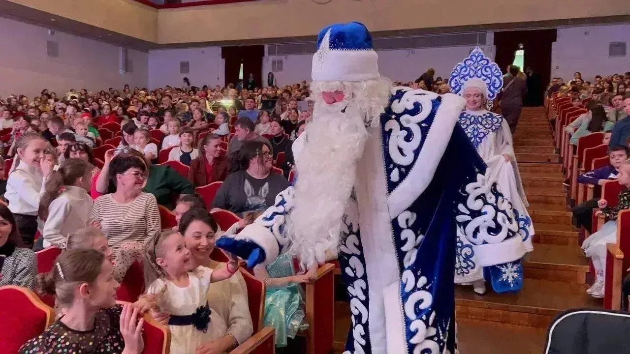 Благотворительные губернаторские елки пройдут на Ставрополье с 14 по 27 декабря Благотворительные губернаторские елки пройдут на Ставрополье с 14 по 27 декабря