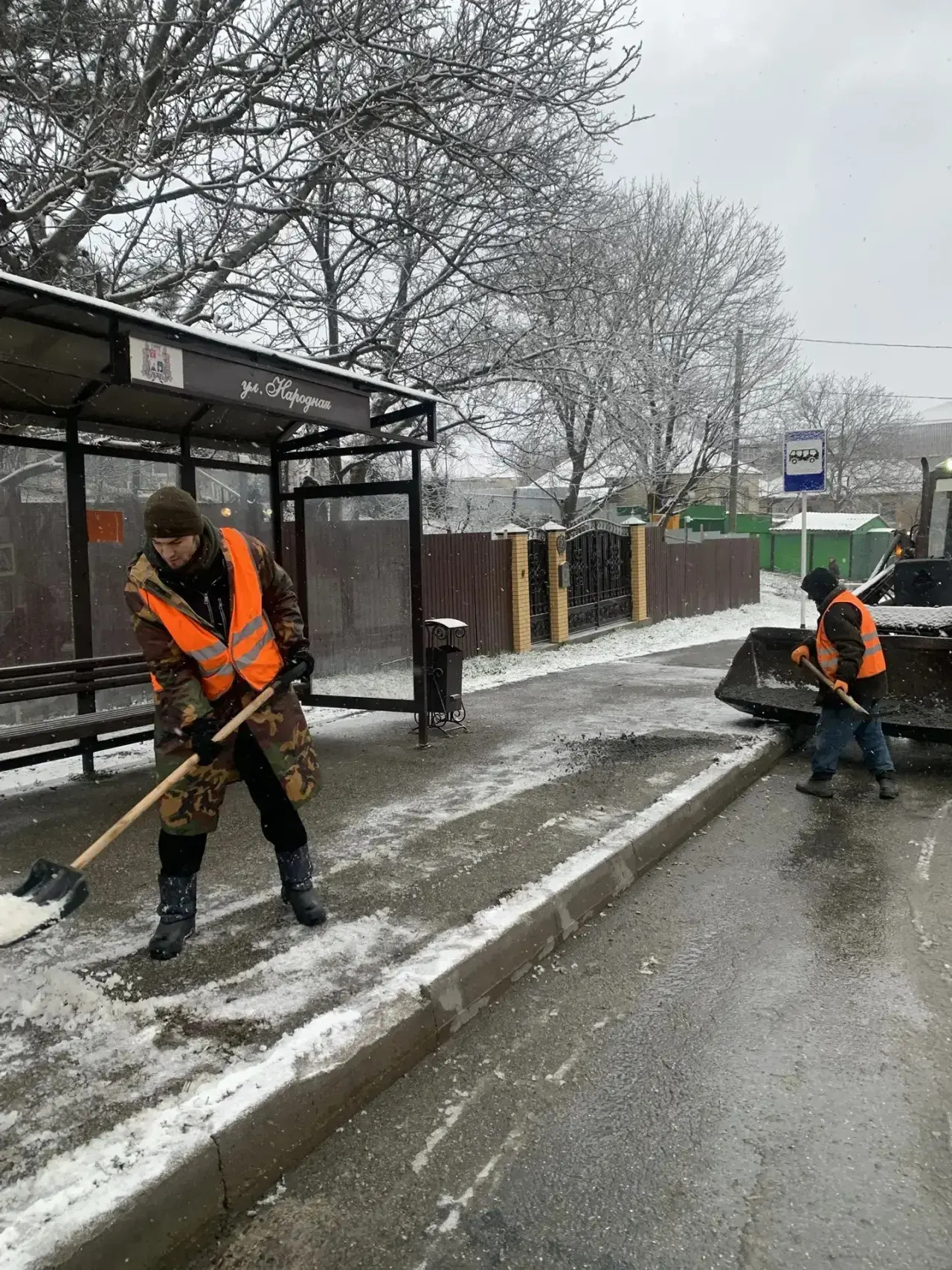Коммунальщики Ставрополя из-за непогоды работают в режиме повышенной готовности Коммунальщики Ставрополя из-за непогоды работают в режиме повышенной готовности