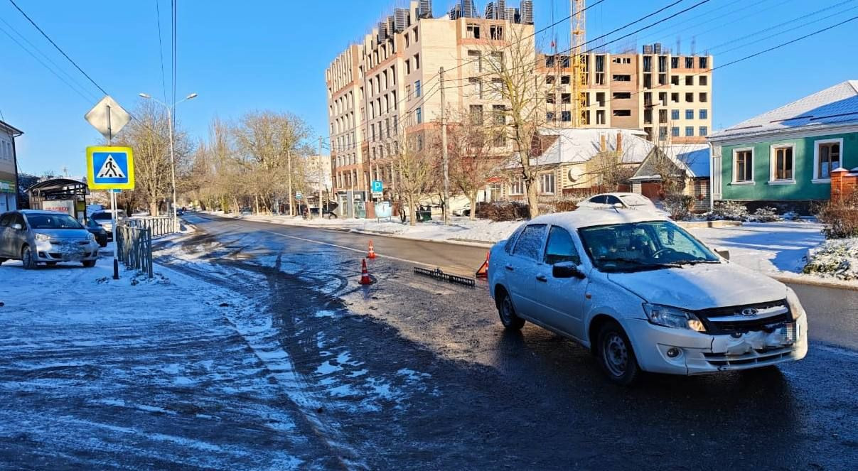 Пенсионерка пострадала в ДТП на ул. Октябрьской в Ставрополе Пенсионерка пострадала в ДТП на ул. Октябрьской в Ставрополе