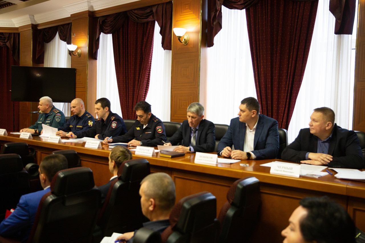 В Ставрополе усилят пресечение незаконной продажи пиротехники В Ставрополе усилят пресечение незаконной продажи пиротехники