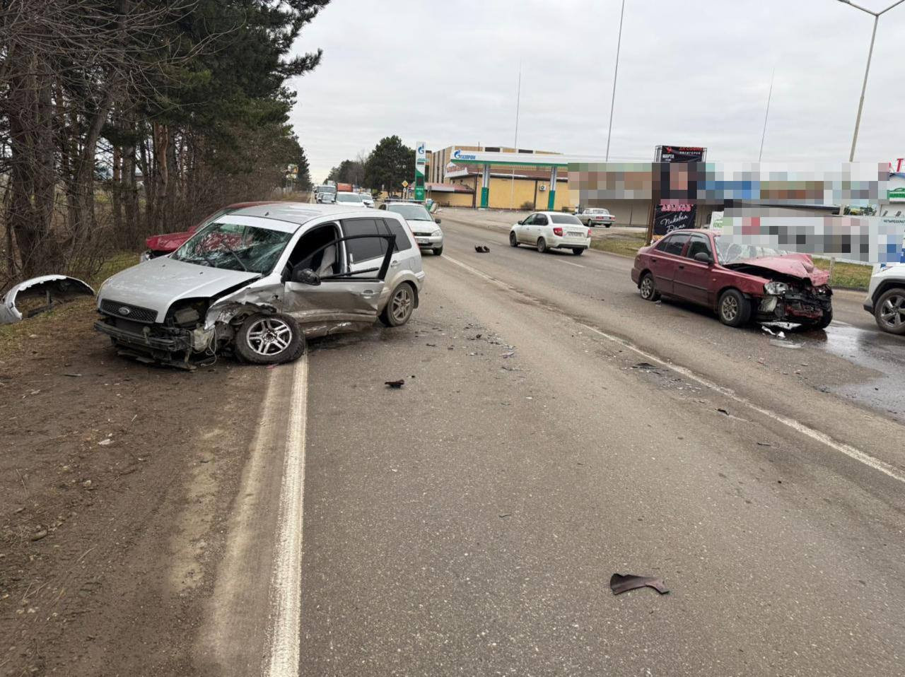 Один человек пострадал в тройной аварии вблизи Ессентуков