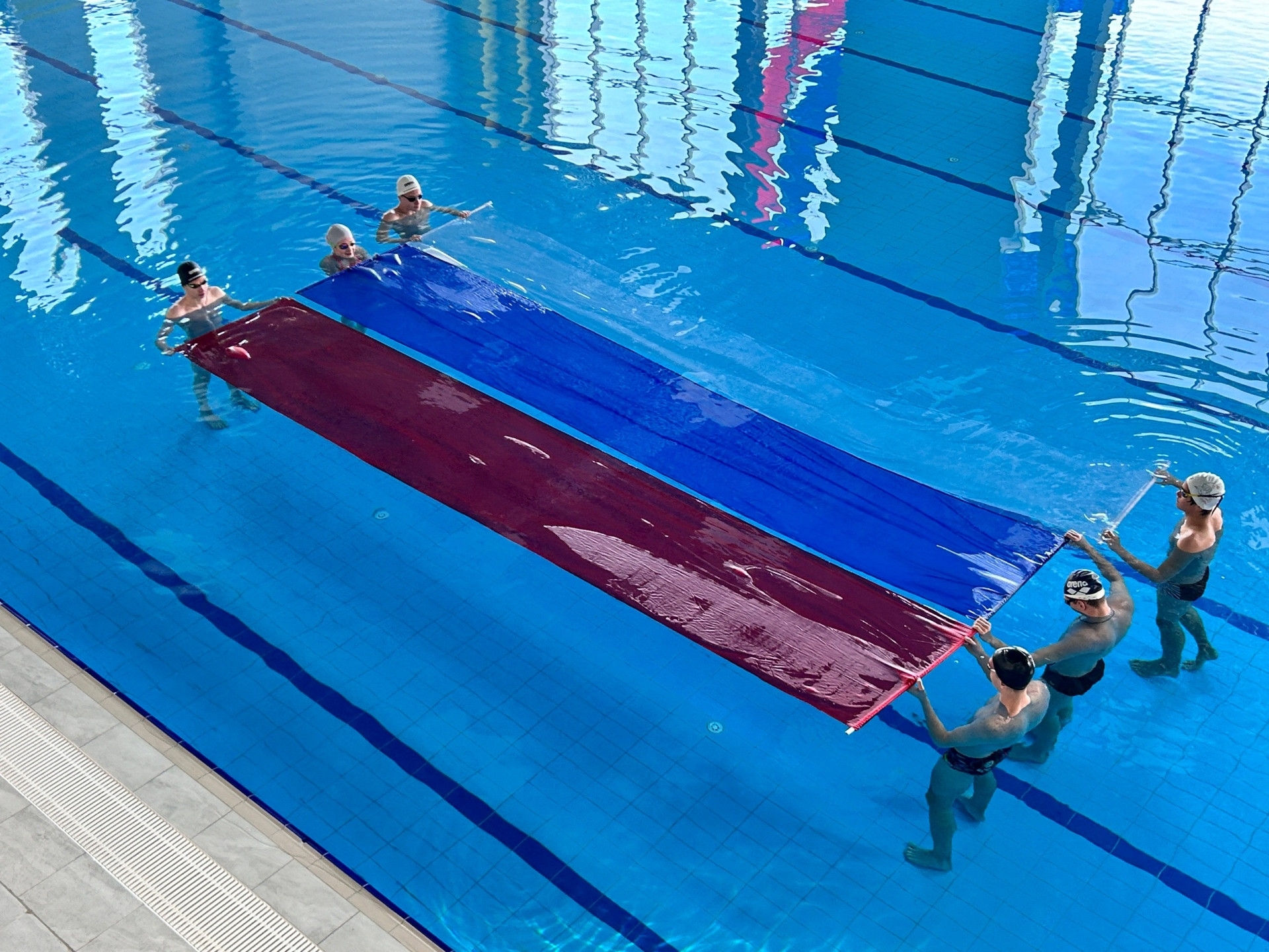 Давно заброшенный бассейн отремонтировали и открыли в Кисловодске Давно заброшенный бассейн отремонтировали и открыли в Кисловодске