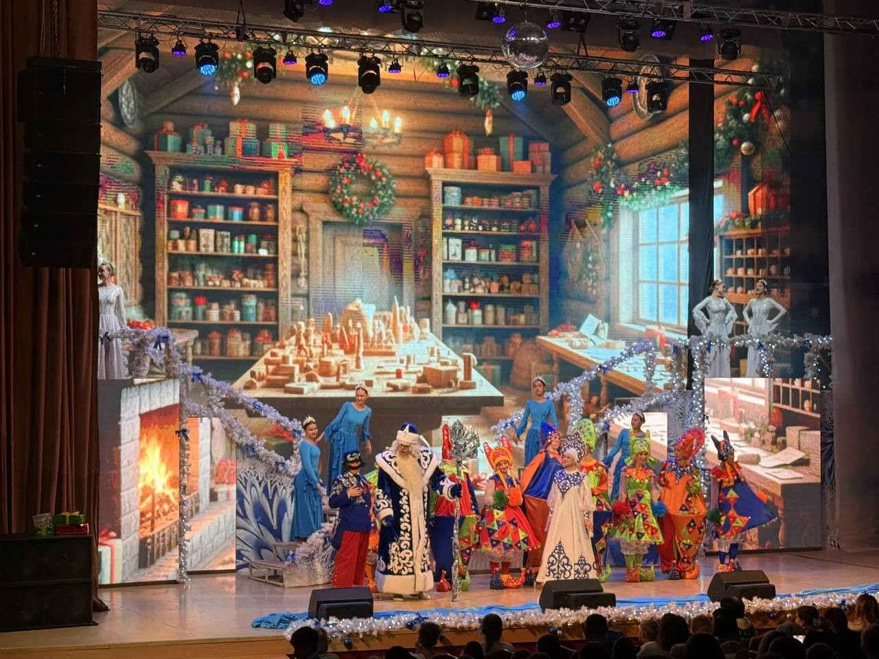 На губернаторских ёлках побывали больше 13 тыс. юных ставропольцев