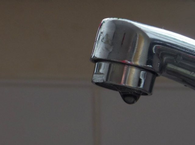 ЖК и пару микрорайонов Ессентуков остались без воды из-за аварии ЖК и пару микрорайонов Ессентуков остались без воды из-за аварии