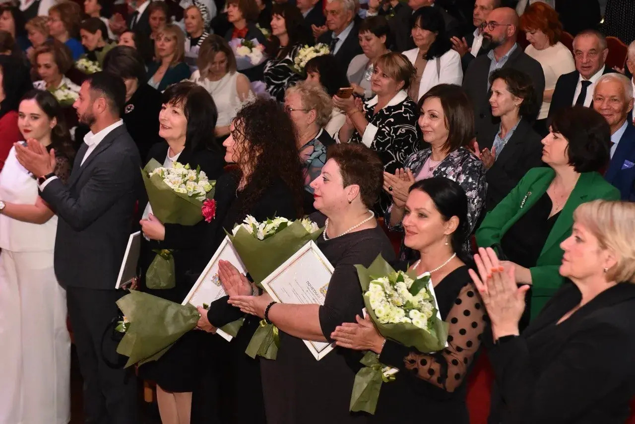 Более 2,7 тыс. педагогов Ставрополья получили награды в 2025 году