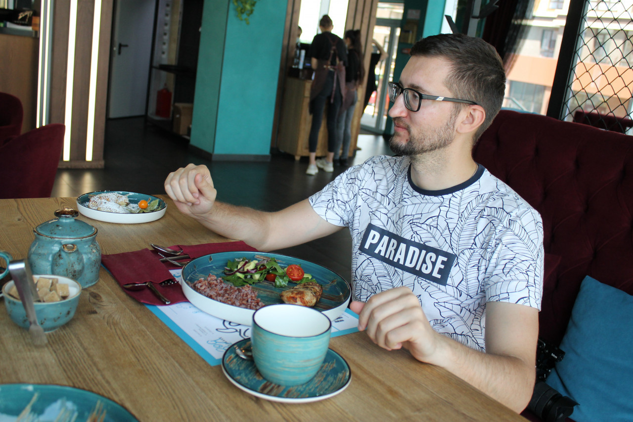 Большинство жителей СКФО оставляют чаевые за хороший сервис