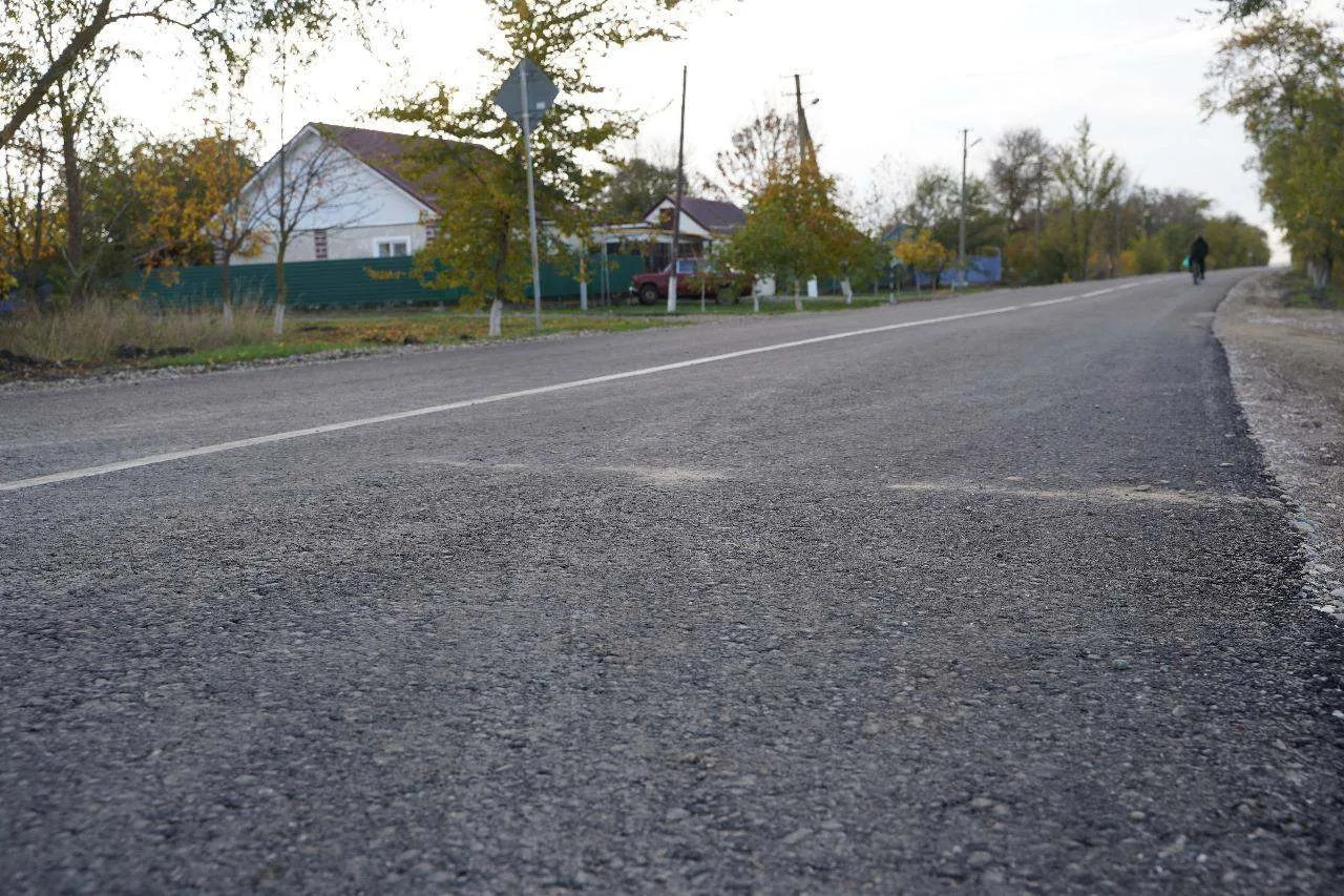 Более 7 км дорог обновили в Андроповском округе Ставрополья