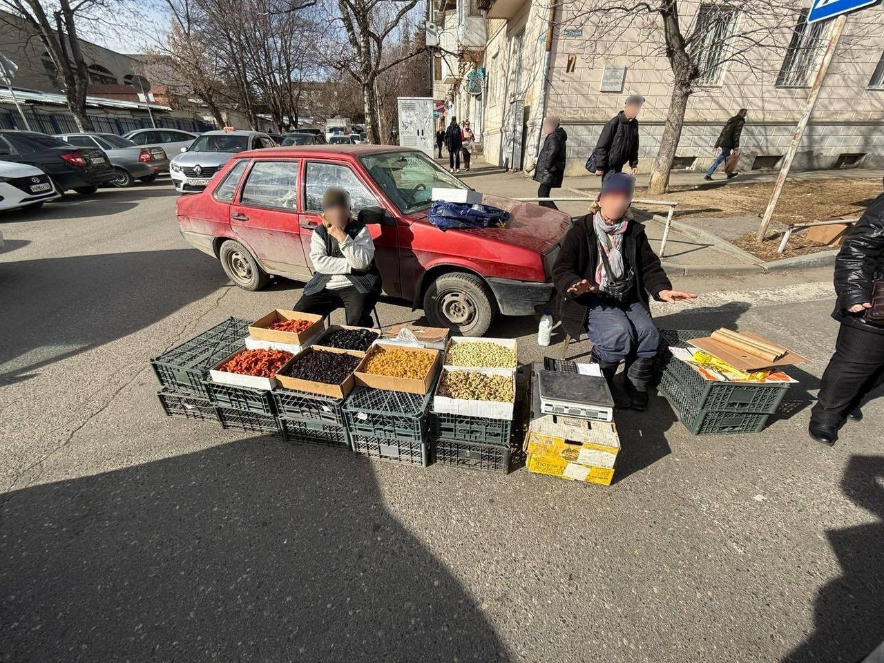 Более 1300 мест стихийной торговли закрыли в Кисловодске