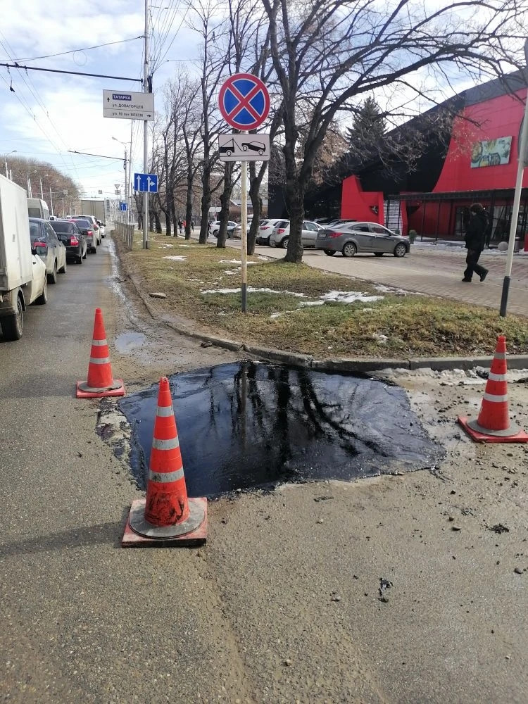 Ямочный ремонт проходит на магистральных дорогах Ставрополя