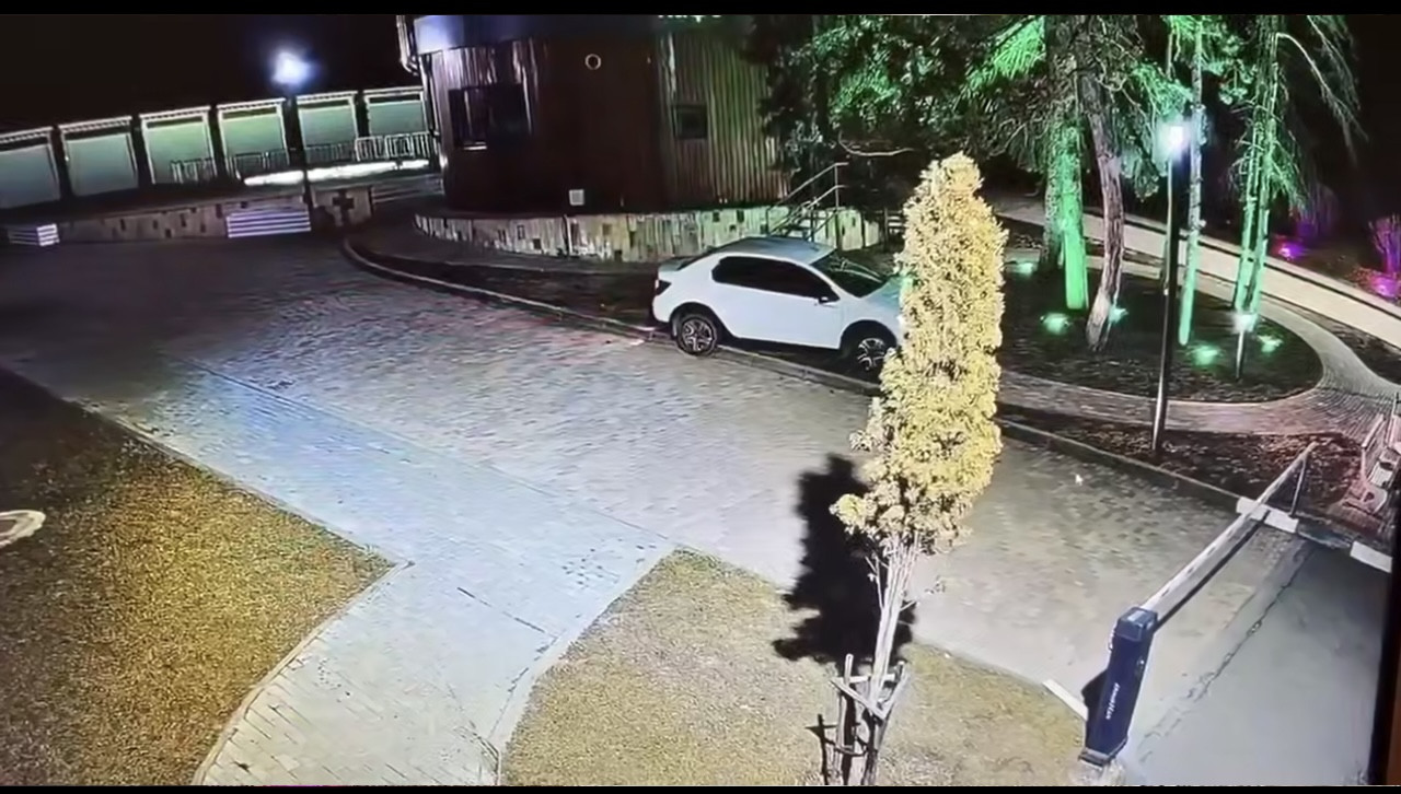 В Кисловодске ищут виновного в повреждении подпорной стены на Кольцо-горе В Кисловодске ищут виновного в повреждении подпорной стены на Кольцо-горе