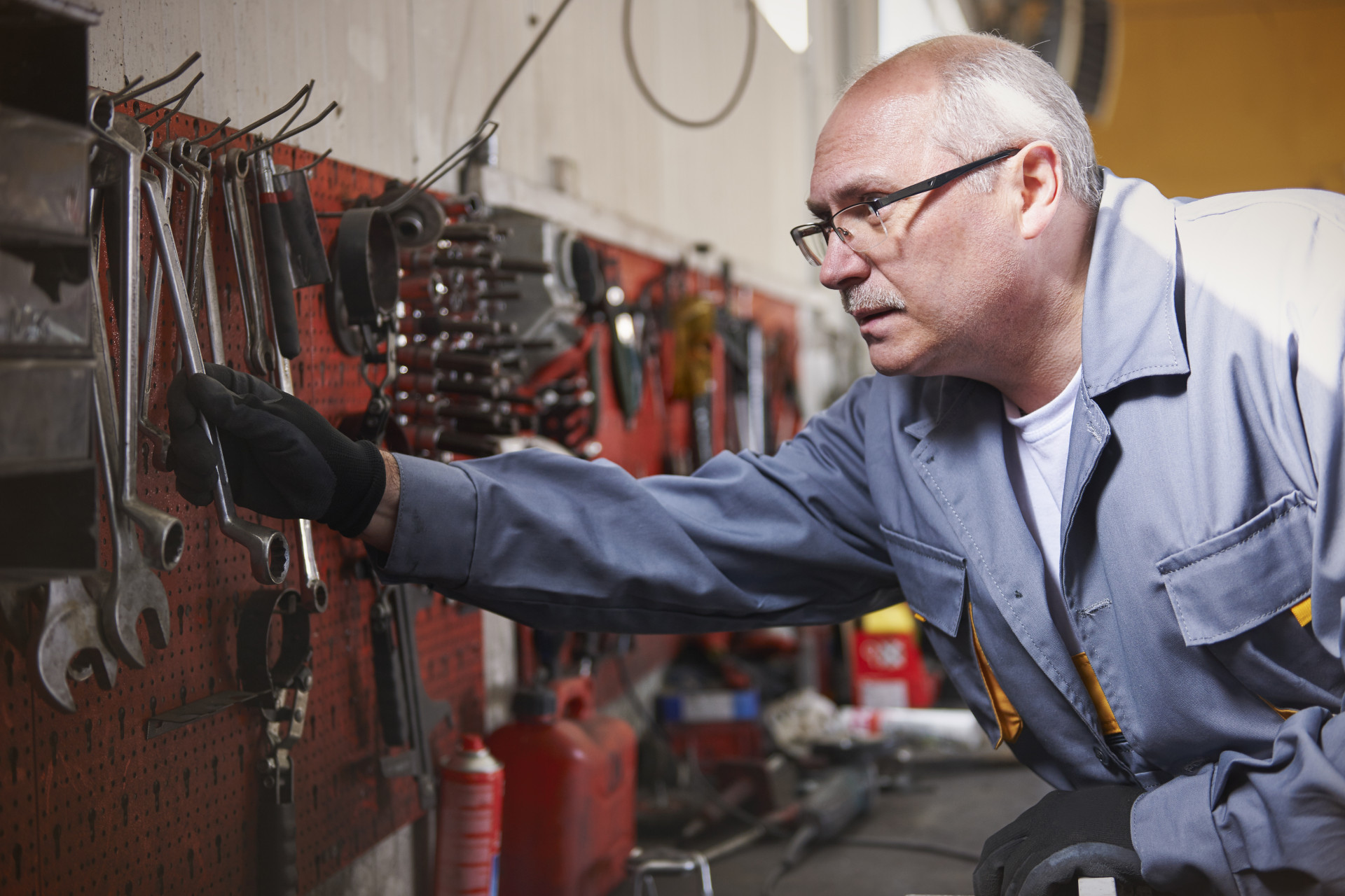 Названы самые высокооплачиваемые рабочие на Северном Кавказе