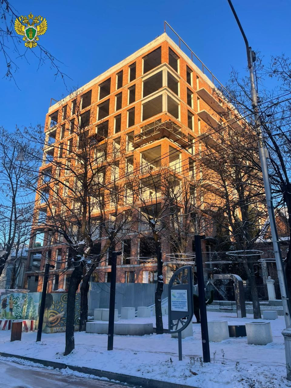 Самовольно построенную девятиэтажку в Ессентуках снесут по требованию прокуратуры