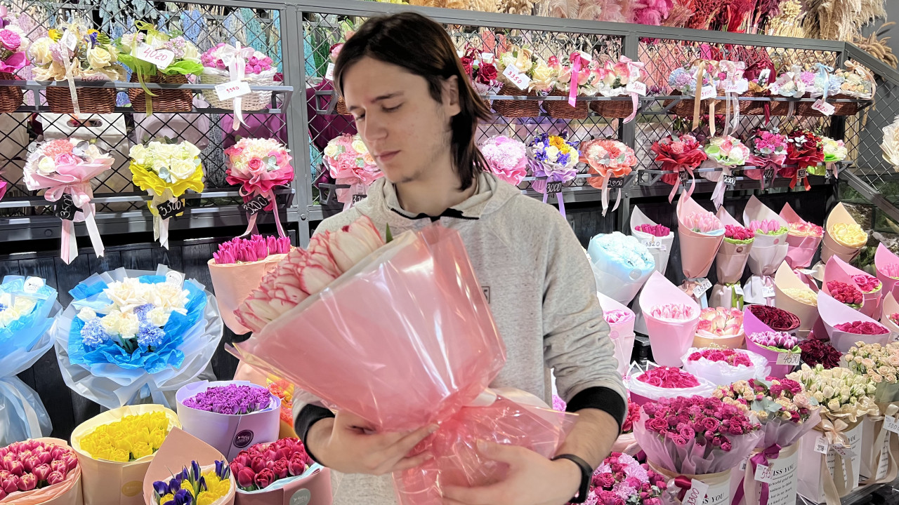 Тюльпановый бум: как цветочные магазины Ставрополя готовятся к 8 марта