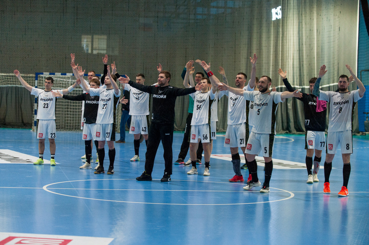 «Виктор» разбушевался в Астрахани