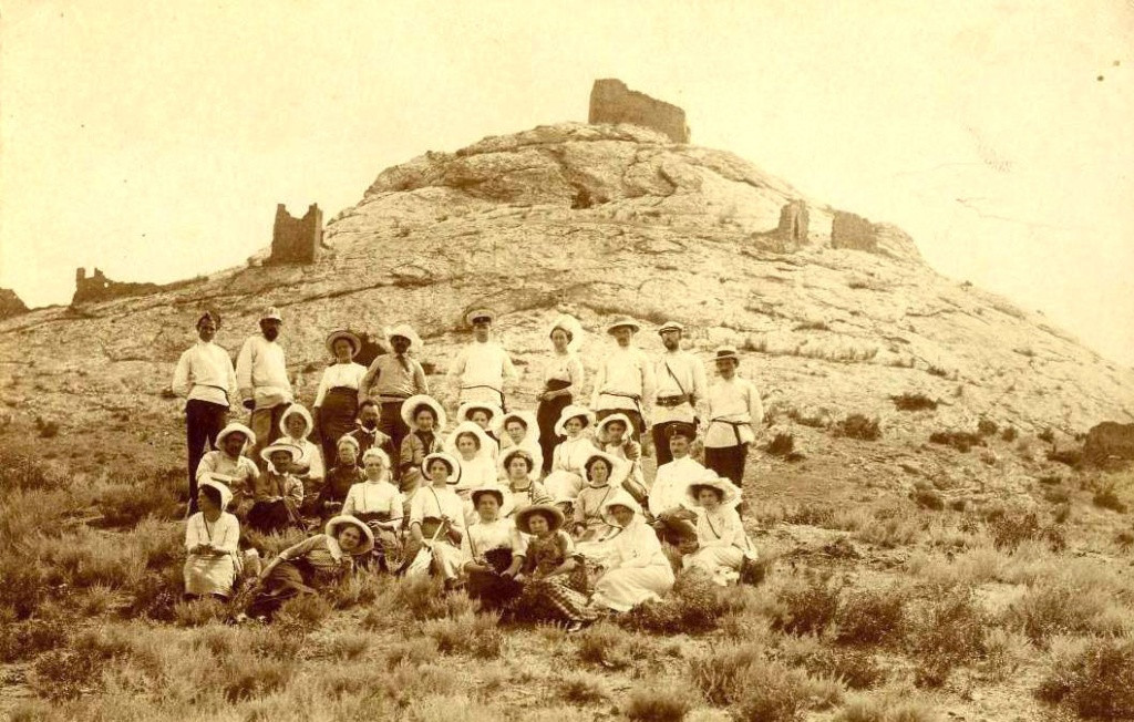 Коллекцию снимков краеведа Георгия Праве "В объективе старый Крым" представят в Ставрополе Коллекцию снимков краеведа Георгия Праве "В объективе старый Крым" представят в Ставрополе