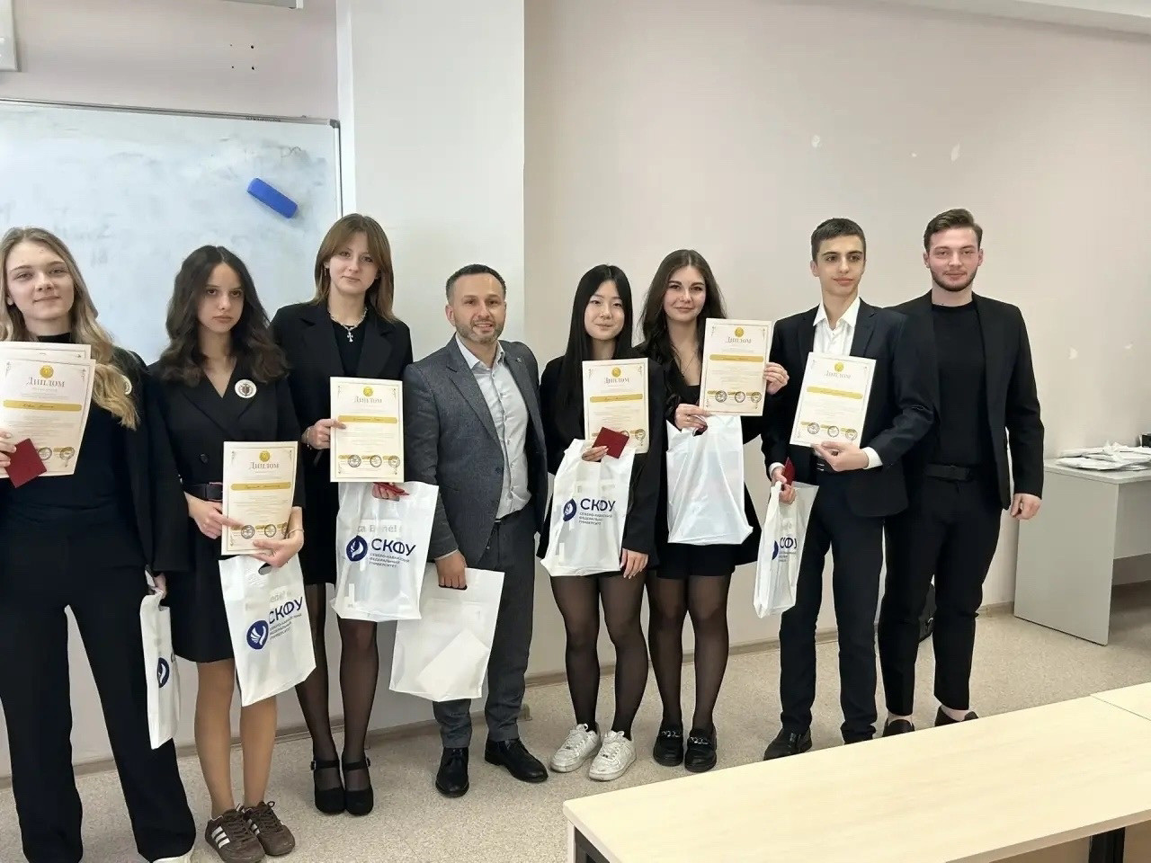 Школьники Ставрополя представят край на всероссийском этапе конкурса учебных судов