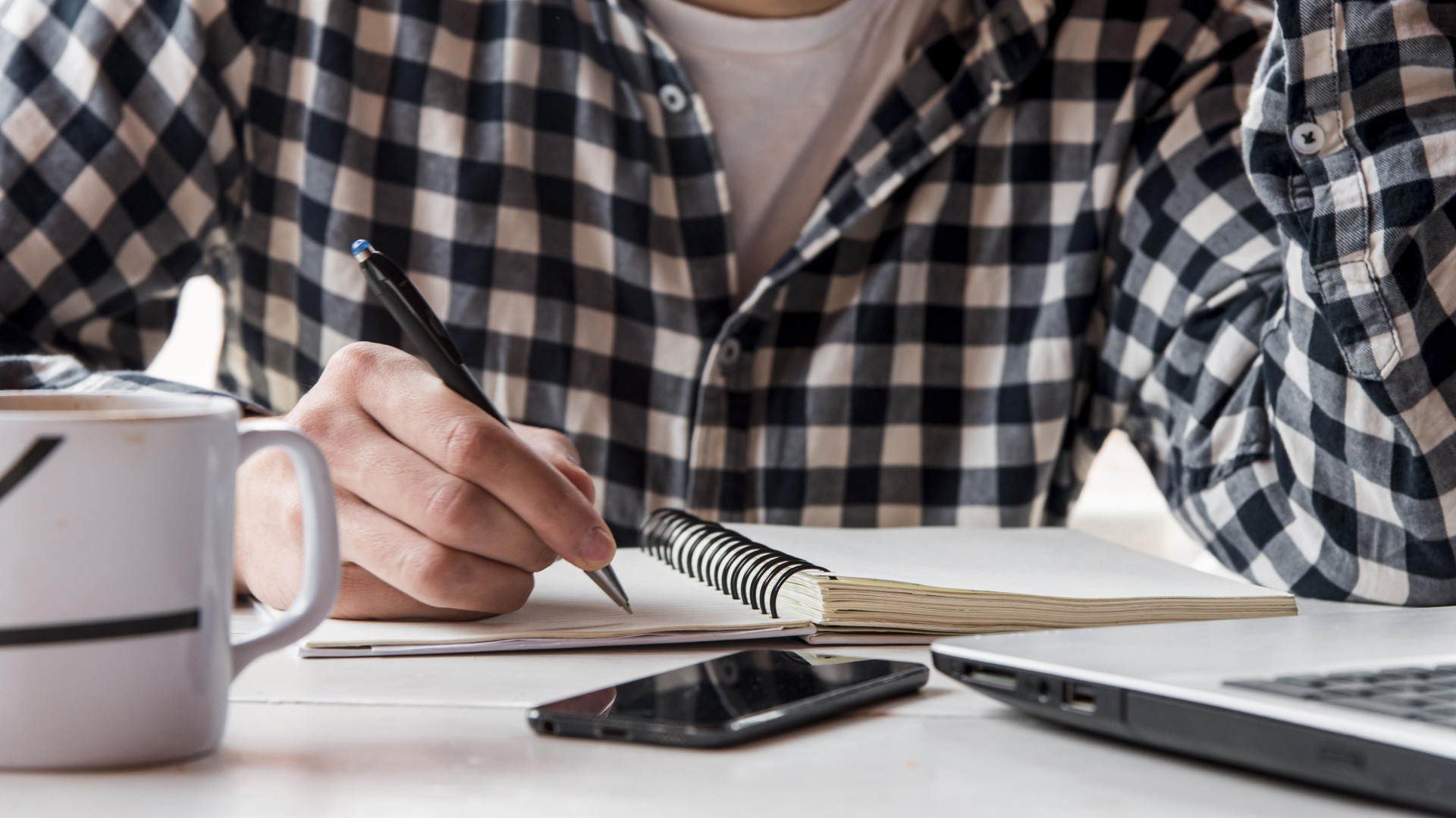 В Ставрополе заканчивается прием заявок на литературный конкурс Все вещи мира