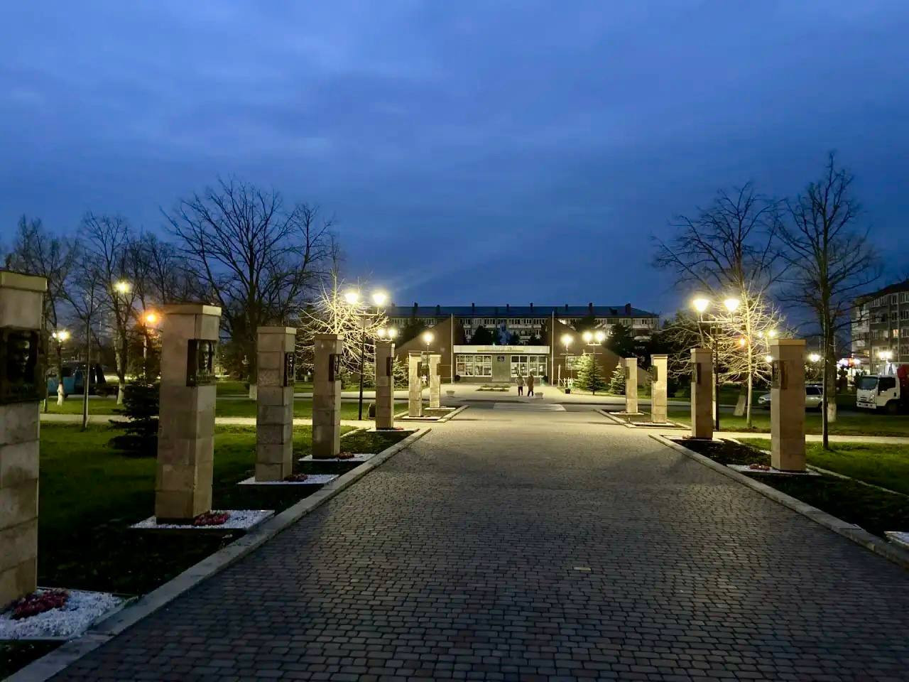 Мемориал в Минеральных Водах осветили