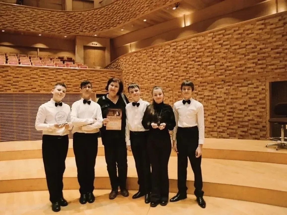 Первое и третье место завоевали вокалисты Ставрополя на конкурсе в Питере