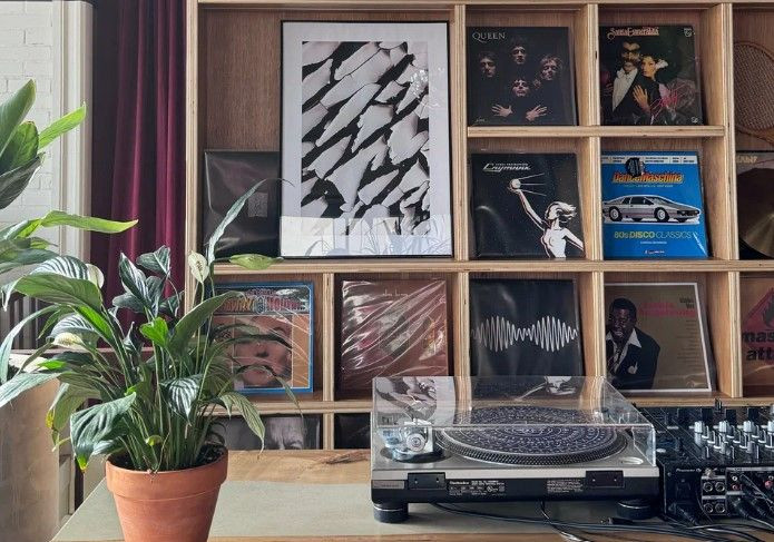 Где можно послушать винил в Ставрополе?