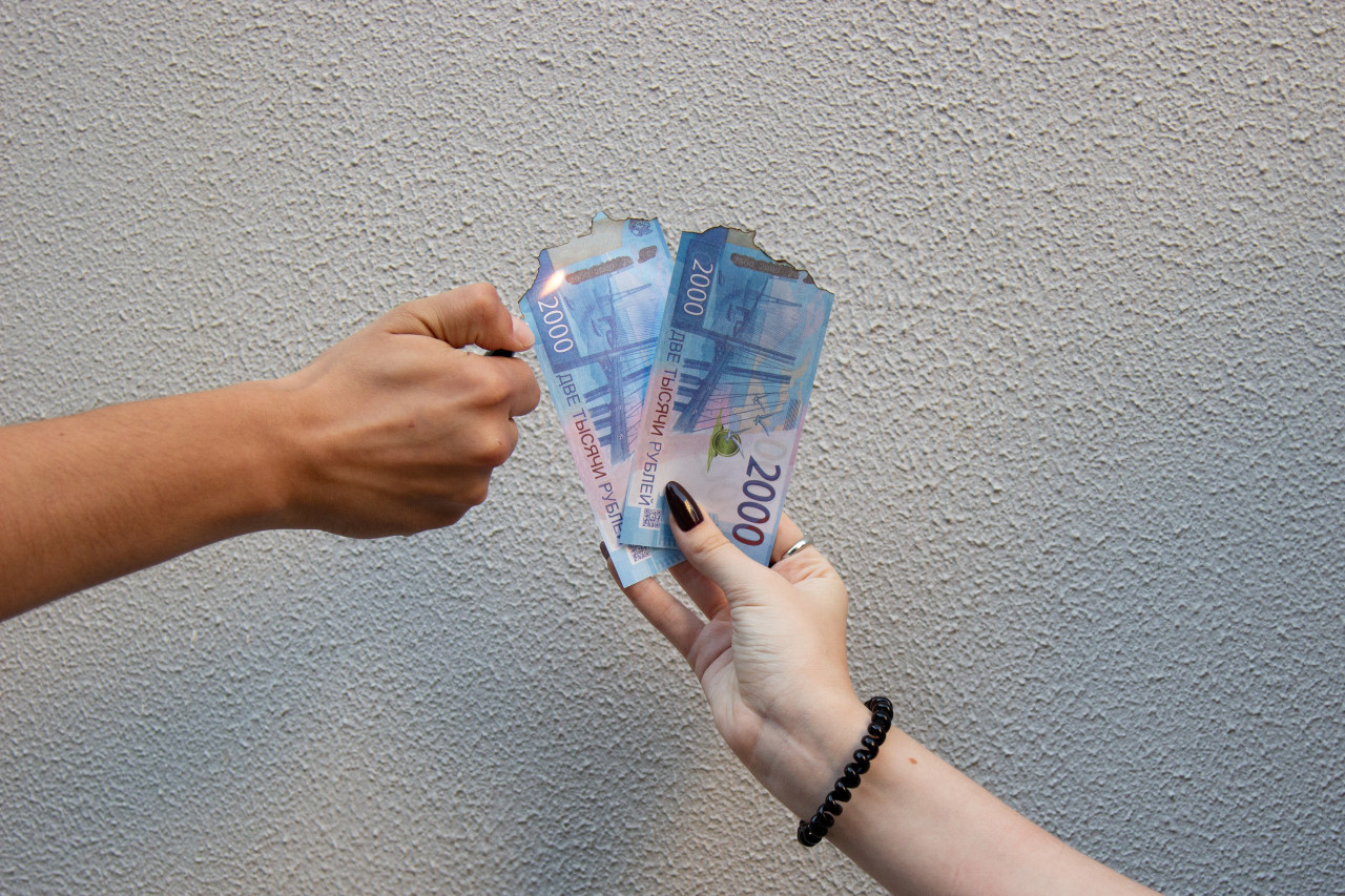 В 2025 году средний доход вахтовиков Ставрополья упал на 15% В 2025 году средний доход вахтовиков Ставрополья упал на 15%