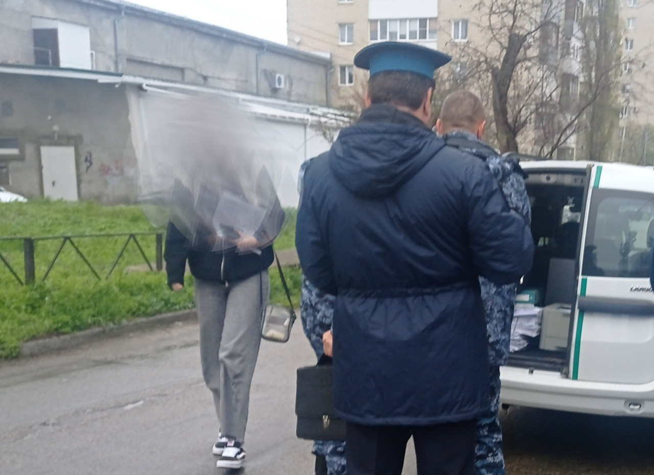 На Ставрополье приставы доставили больную туберкулезом женщину в стационар