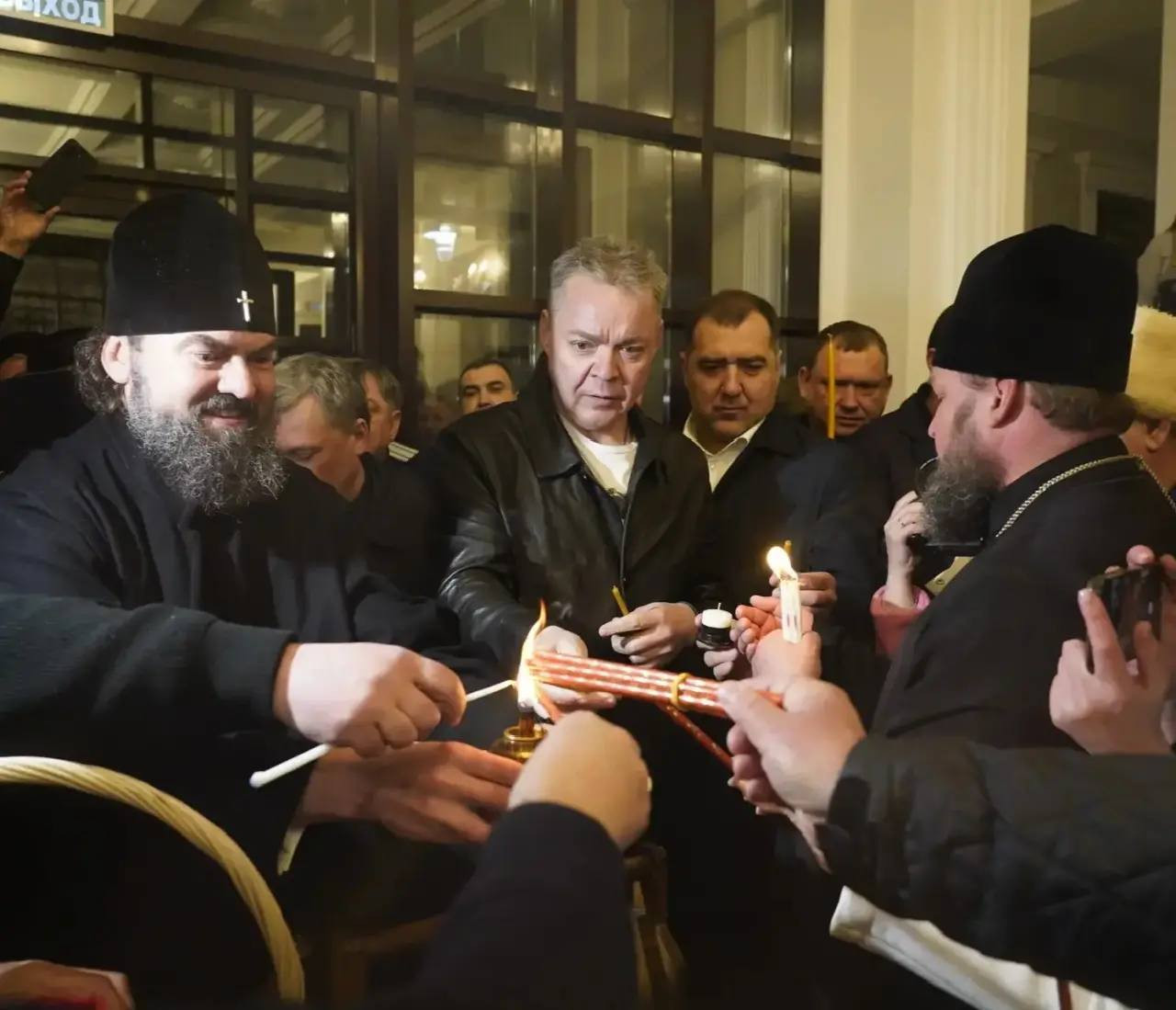 Благодатный огонь привезли в Ставропольский край Благодатный огонь привезли в Ставропольский край