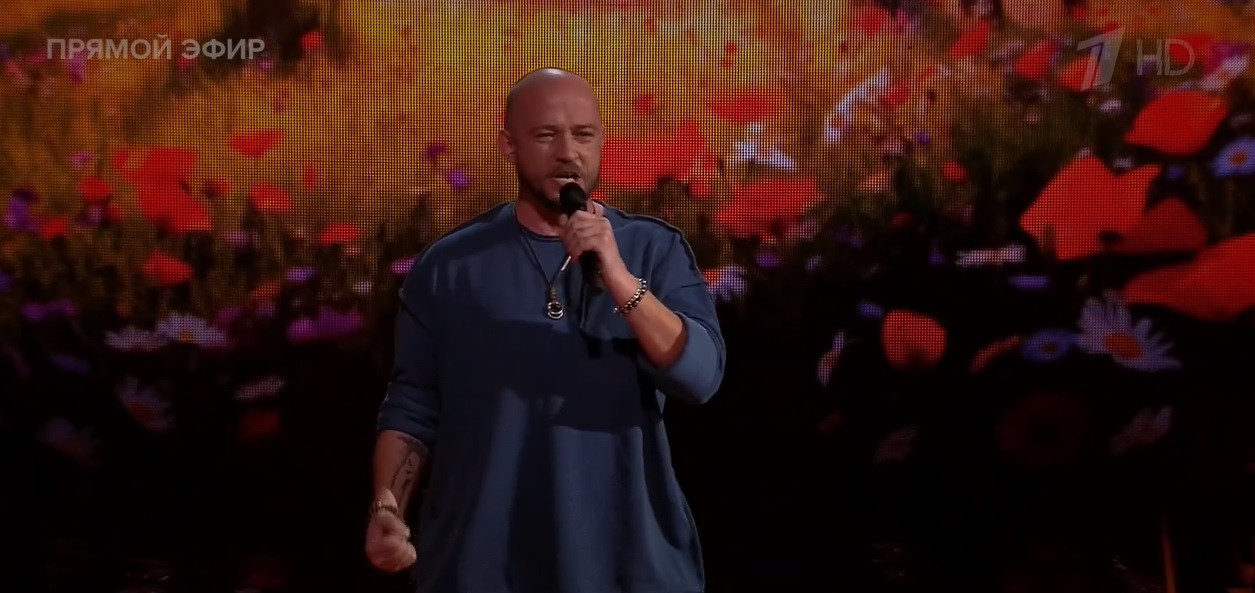 Певец из Ставрополя вышел в полуфинал шоу "Голос" на Первом канале