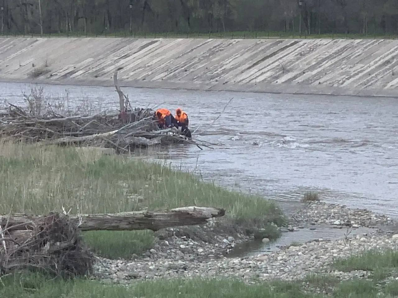 Пожилую женщину, прыгнувшую в реку, спасли в Невинномысске