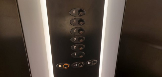 Компенсации за неработающий лифт предложили выплачивать жильцам на Ставрополье