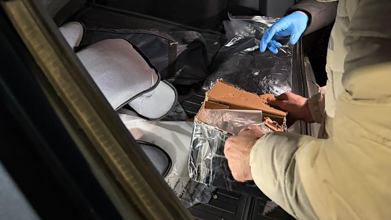Почти полкило наркотиков нашли в машине жителя Ессентуков