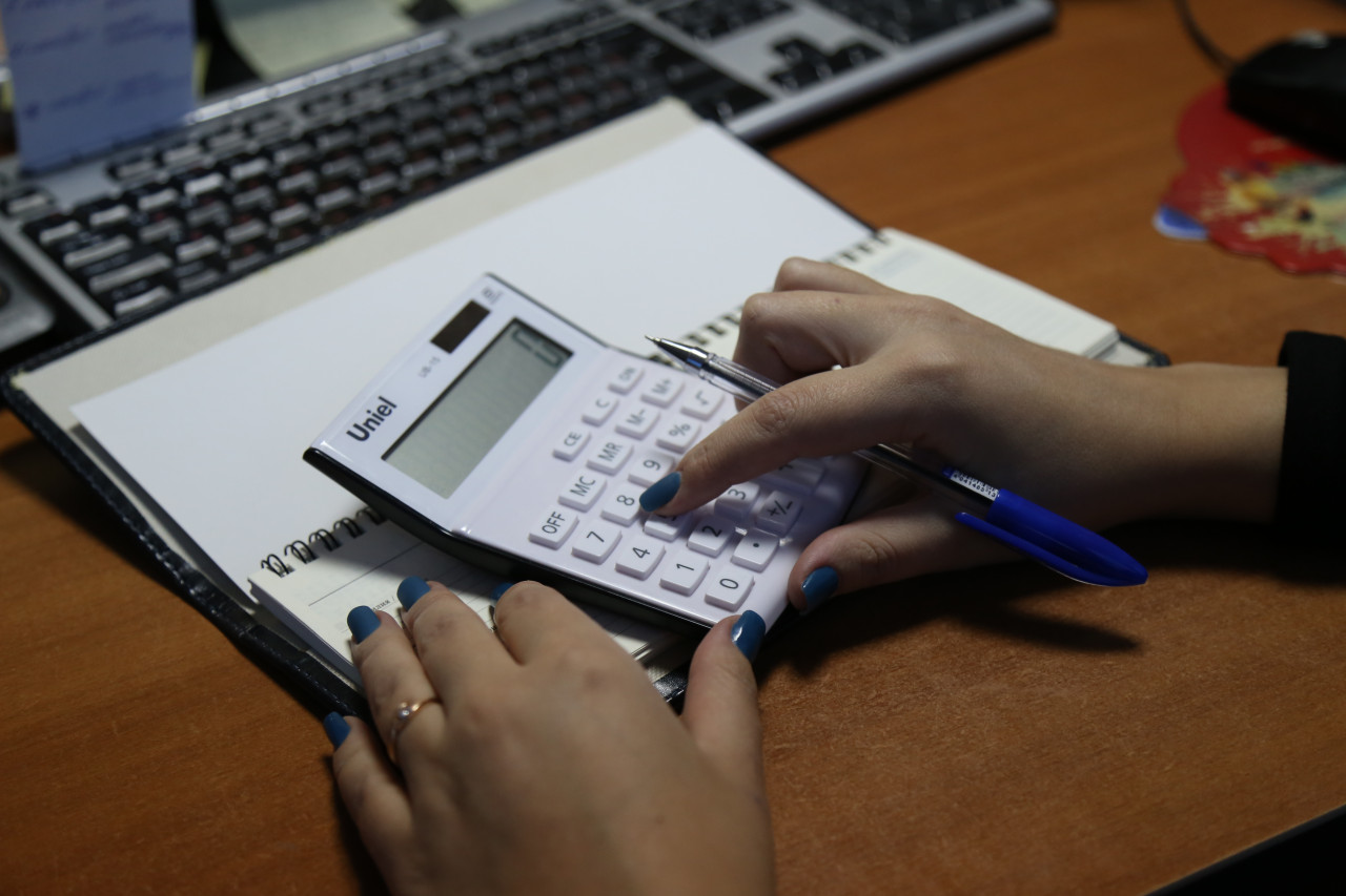 Охранник и бухгалтер возглавили рейтинг самых скучных профессий на Ставрополье