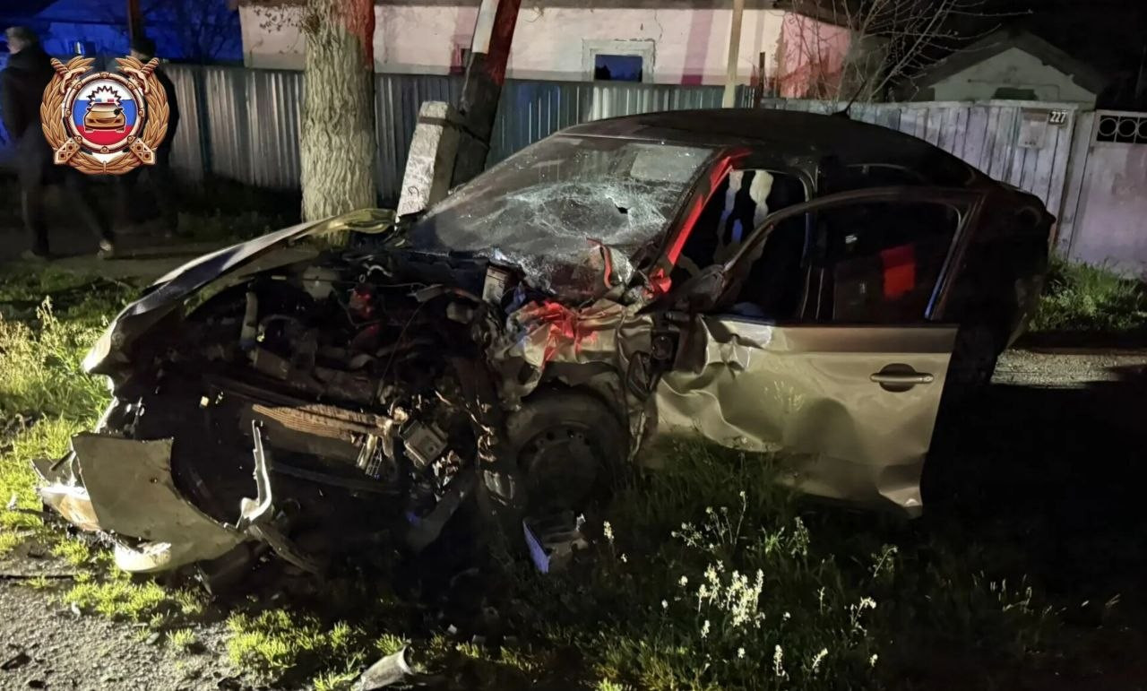 Пожилой водитель погиб в двойной аварии на встречке в Курском округе