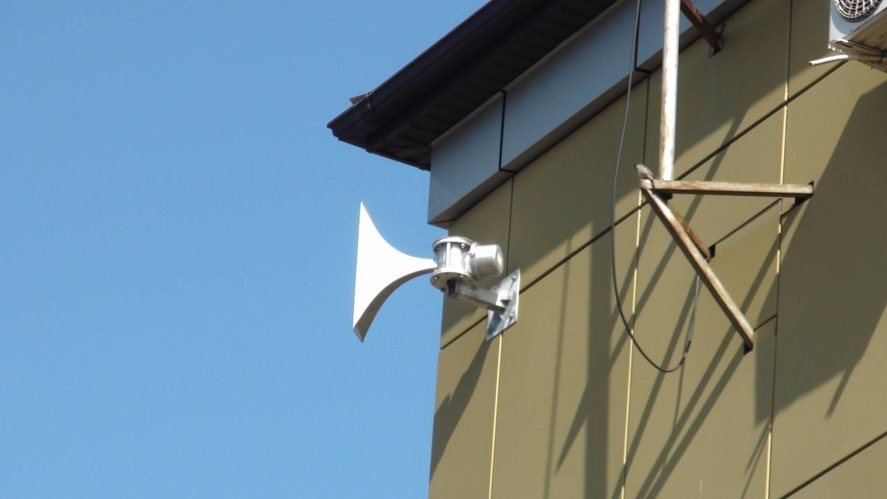 Ставропольцам объяснили, почему сирены при плановых проверках слышны не везде