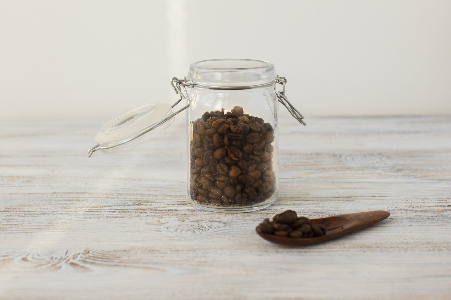 Кофемана из Кировского округа задержали за кражу из магазина