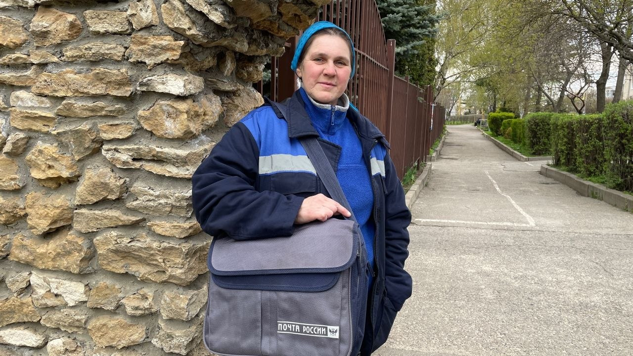 Мама семерых детей из села Верхнерусского победила в конкурсе Земский почтальон  2026
